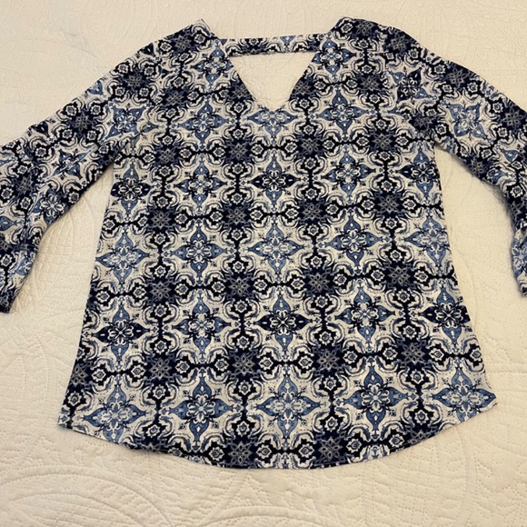 New Directions Top Blouse Bell Sleeves - Picture 6 of 9